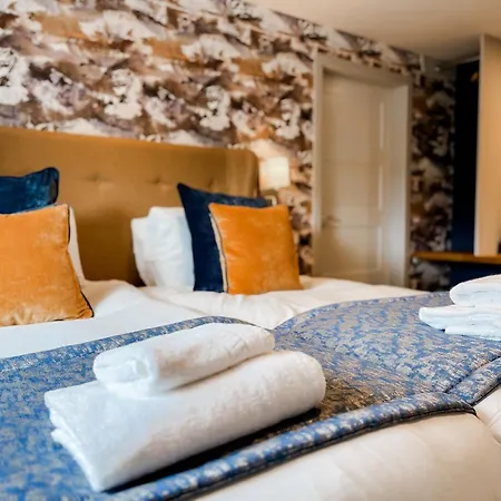 Loch Ness Drumnadrochit Hotel-2